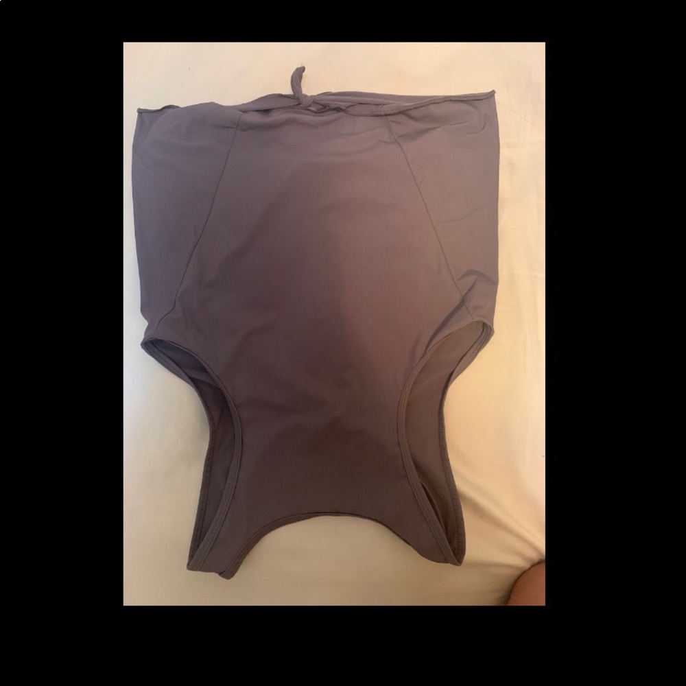 sports top  from Aritzia...